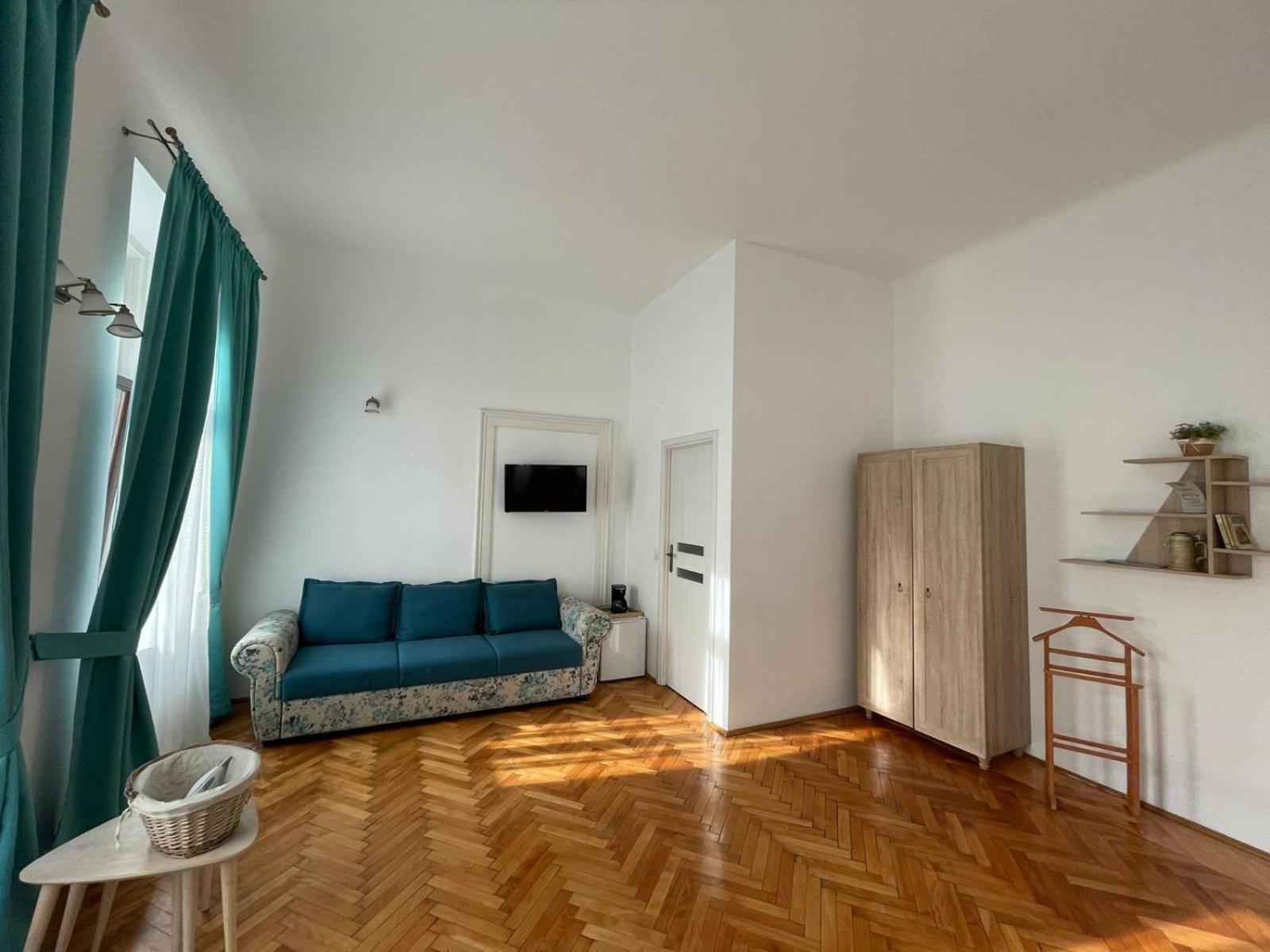 Apartment 1501 Wergass 18 *